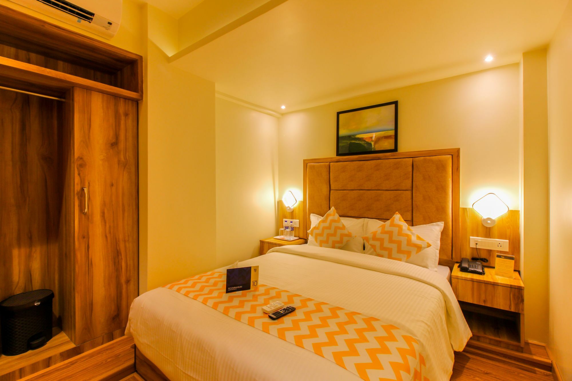 Fluorescent By Bizzgrow Hotels International Airport - Formerly Known As Byaris International Bombay Eksteriør billede