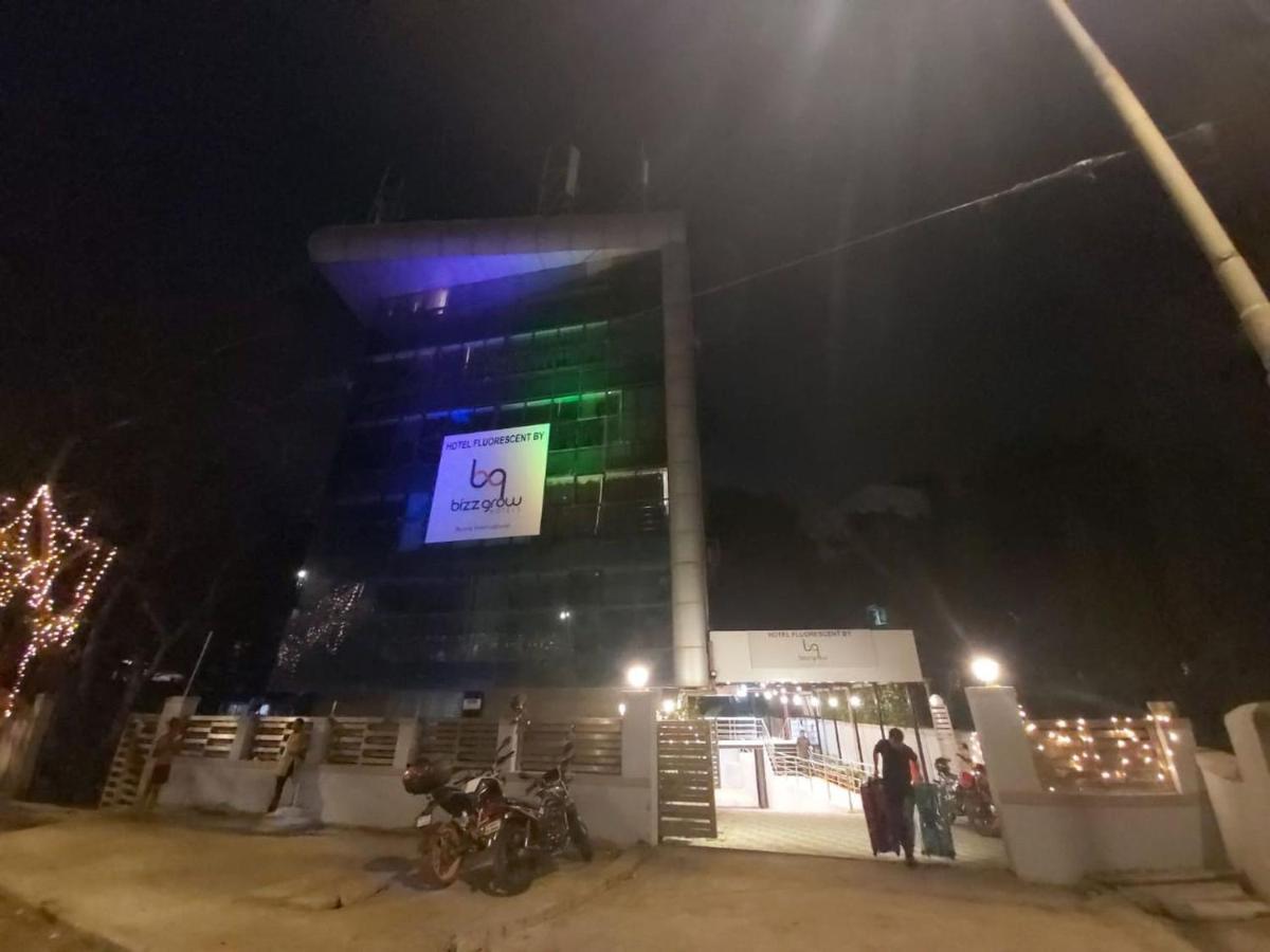 Fluorescent By Bizzgrow Hotels International Airport - Formerly Known As Byaris International Bombay Eksteriør billede